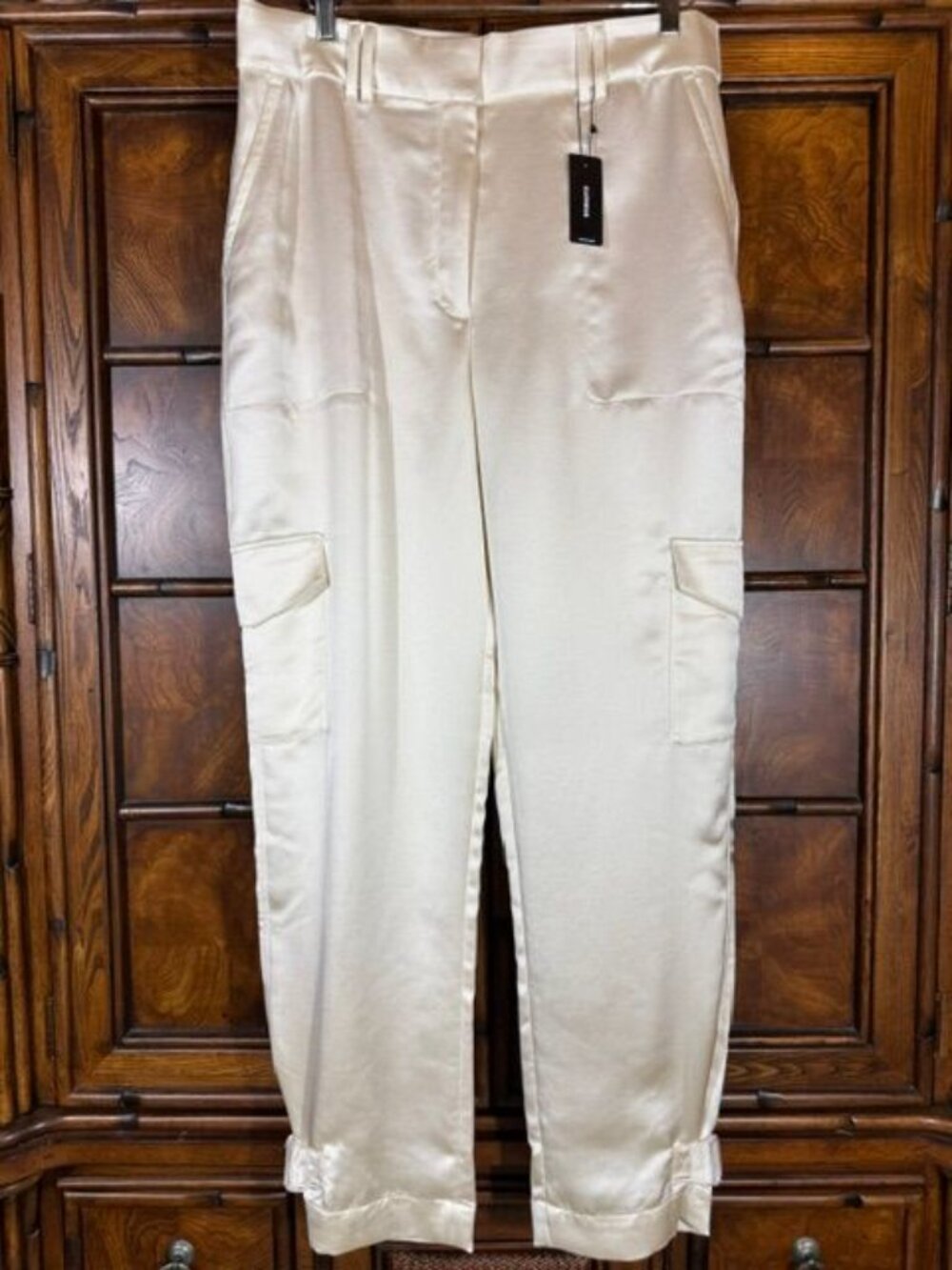 Express Ivory Satin Super High Rise Adjustable Buckle Hem Cargo Pant Sz 12 Long - Picture 4 of 16